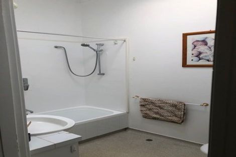 Photo of property in 1/10 Hobson Crescent, Thorndon, Wellington, 6011