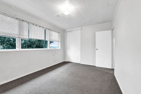 Photo of property in 13 Newbury Place, Waitara, 4320