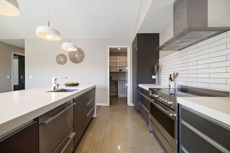 Photo of property in 17 Kerrera Lane, Jacks Point, Queenstown, 9371