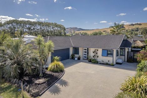 Photo of property in 31 Wells Place, Whitianga, 3510