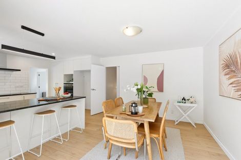 Photo of property in 18 Satara Crescent, Khandallah, Wellington, 6035