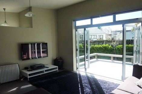 Photo of property in 2/11 Gibbs Place, Kinloch, Taupo, 3377