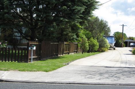 Photo of property in 17 Matua Road, Huapai, Kumeu, 0810