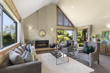 Photo of property in 338 Old North Road, Kumeu, 0892