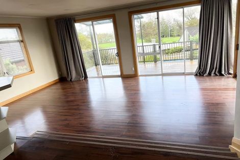 Photo of property in 14 Lyttelton Avenue, Forrest Hill, Auckland, 0620