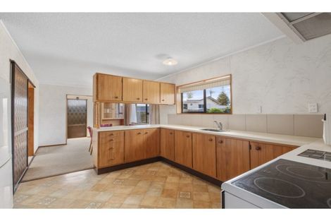 Photo of property in 2/208 Centreway Road, Orewa, 0931