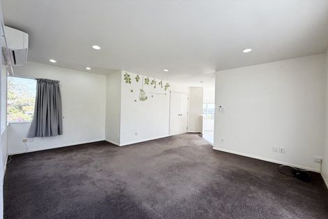 Photo of property in 38a Cherub Place, West Harbour, Auckland, 0618