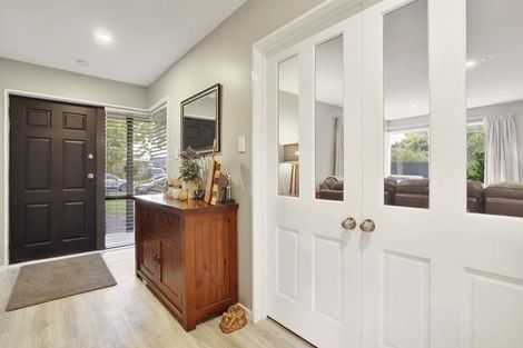 Photo of property in 17 Windsor Court, Rangiora, 7400