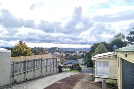 Photo of property in 4 Brian Crescent, Stanmore Bay, Whangaparaoa, 0932