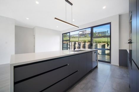 Photo of property in 12 Pleasant Way, Matakatia, Whangaparaoa, 0930
