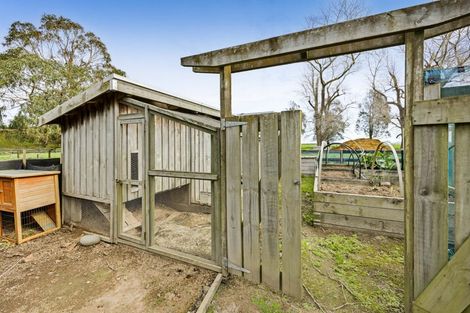 Photo of property in 320 Austin Road, Normanby, Hawera, 4673