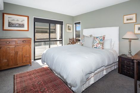 Photo of property in 1/156 Marine Parade, Mount Maunganui, 3116