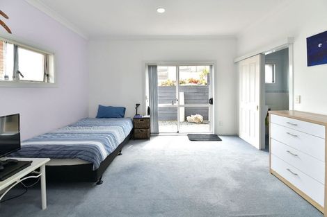 Photo of property in 8 Greenway Rise, Gulf Harbour, Whangaparaoa, 0930