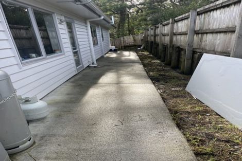 Photo of property in 98 Tiriwa Drive, Massey, Auckland, 0614