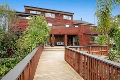 Photo of property in 43 Langton Road, Stanmore Bay, Whangaparaoa, 0932