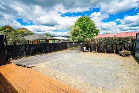 Photo of property in 1/74 Sutton Crescent, Papakura, 2110