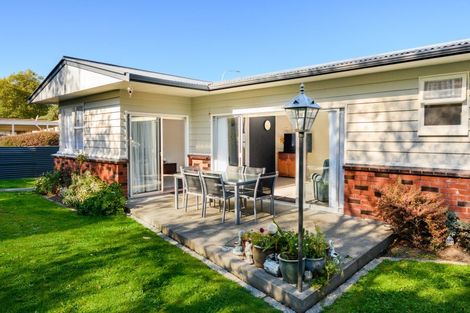 Photo of property in 33 Long Melford Road, Awapuni, Palmerston North, 4412