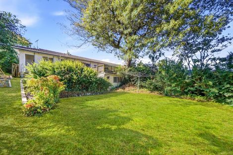 Photo of property in 1/9 Phillipa Place, Browns Bay, Auckland, 0630
