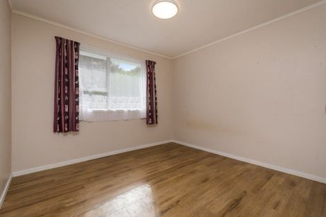 Photo of property in 24 Laurina Road, Sunnynook, Auckland, 0620