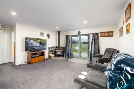 Photo of property in 124 Waihao Back Road, Waimate, 7979