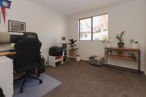 Photo of property in 26 Benchmark Drive, Massey, Auckland, 0614