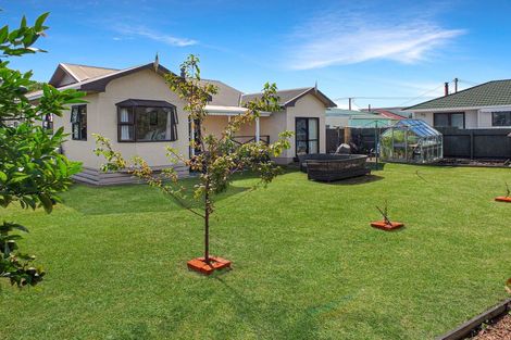 Photo of property in 22 Shortt Street, Foxton Beach, Foxton, 4815