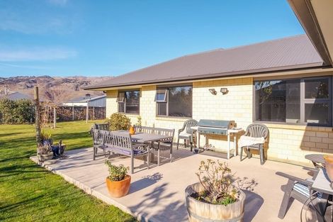 Photo of property in 51a Missy Crescent, Mount Pisa, Cromwell, 9383