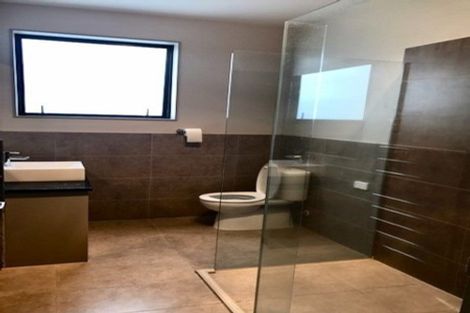 Photo of property in 33 Kilkelly Avenue, Pinehill, Auckland, 0632