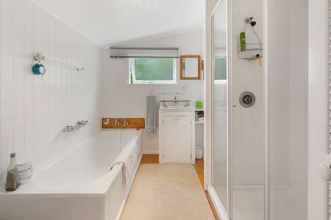 Photo of property in 60 Richmond Road, Carterton, 5713