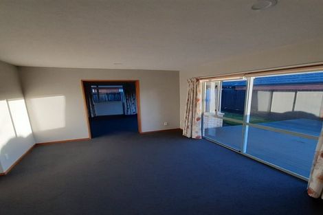 Photo of property in 1/15 Showgate Avenue, Sockburn, Christchurch, 8042