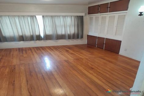 Photo of property in 7 Hallberry Road, Mangere East, Auckland, 2024