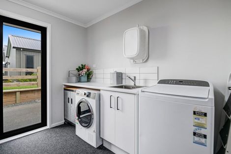 Photo of property in 22 Awatiro Drive, Kaukapakapa, 0871