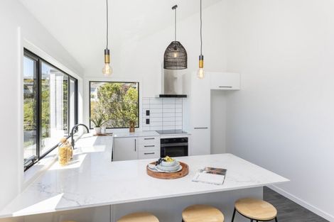 Photo of property in 37 Whareora Terrace, Cashmere, Christchurch, 8022