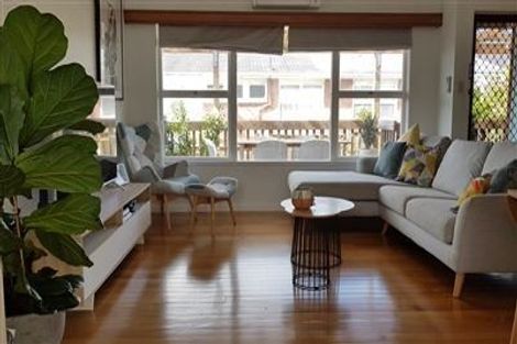 Photo of property in 4/6 Hart Road, Hauraki, Auckland, 0622