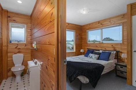 Photo of property in 102 Corokia Place, Matarangi, Whitianga, 3592