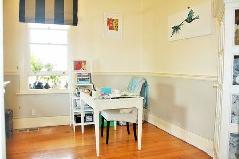 Photo of property in 35 Roberton Road, Avondale, Auckland, 1026
