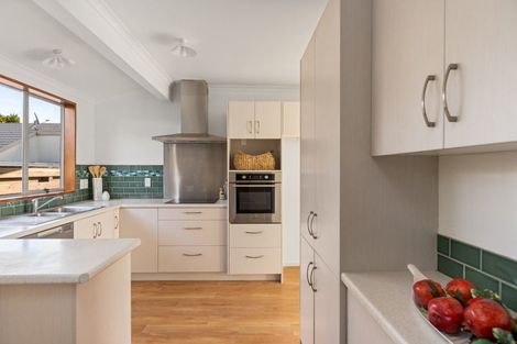 Photo of property in 24 Otumoetai Road, Judea, Tauranga, 3110