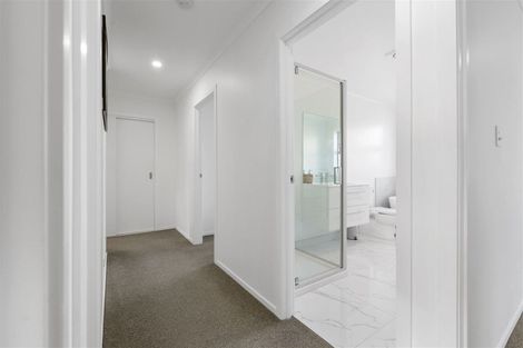 Photo of property in 16 Inuwai Street, Glenview, Hamilton, 3206