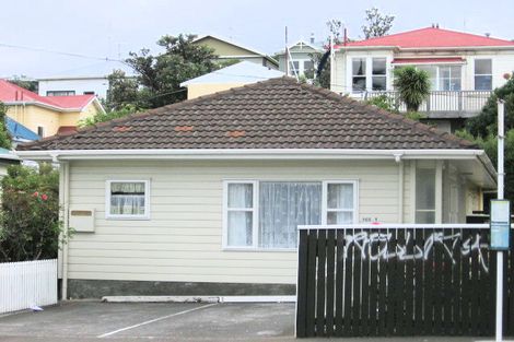 Photo of property in 1/502 Adelaide Road, Berhampore, Wellington, 6023