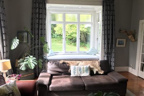 Photo of property in 25 Cameron Road, Bluff Hill, Napier, 4110