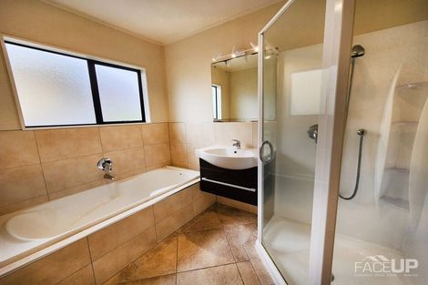 Photo of property in 2/221 Manuka Road, Bayview, Auckland, 0629