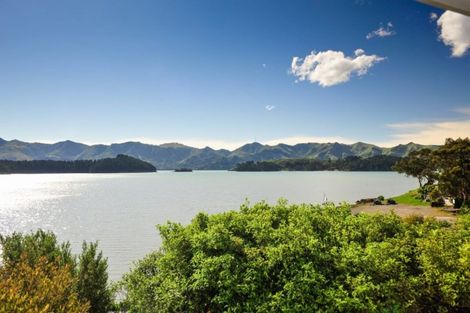 Photo of property in 25 Andersons Road, Charteris Bay, Governors Bay, 8971