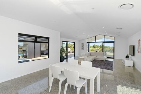 Photo of property in 18 Oriwa Lane, Levin, 5571
