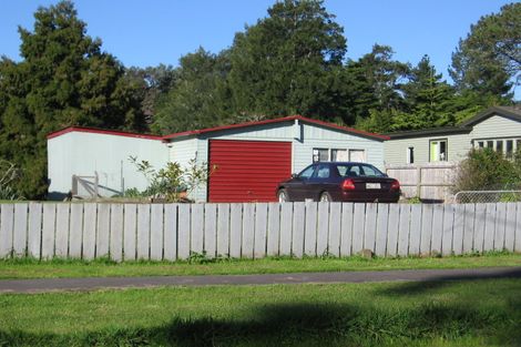 Photo of property in 4 Candia Road, Swanson, Auckland, 0612