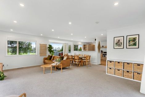 Photo of property in 1/16 Lyttelton Avenue, Forrest Hill, Auckland, 0620