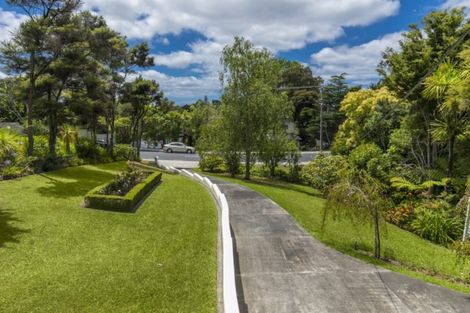 Photo of property in 33 Tauhinu Road, Greenhithe, Auckland, 0632