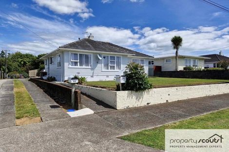 Photo of property in 14 Trafalgar Street, Westown, New Plymouth, 4310