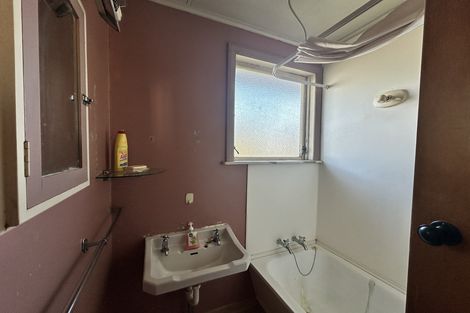 Photo of property in 141 Puriri Street, Castlecliff, Whanganui, 4501