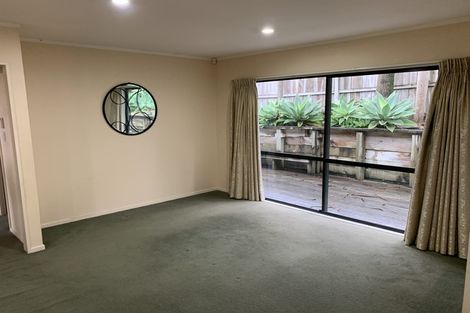 Photo of property in 1/31 Roberts Road, Glenfield, Auckland, 0629