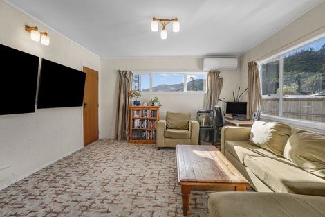 Photo of property in 18 Heath Street, Wainuiomata, Lower Hutt, 5014